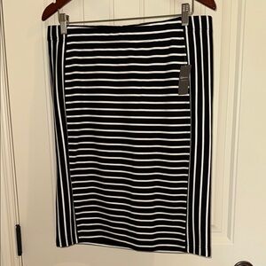 Reitmans Skirt Black White Pencil Knee-Length Casual Office Pull-on Women’s Sz L